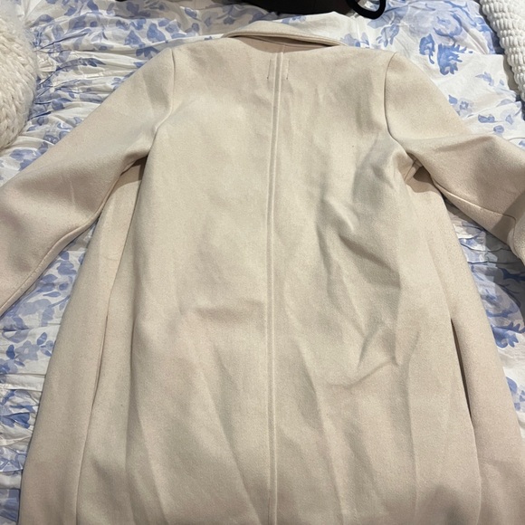 Zara Lapel Coat in Ecru - Picture 3 of 4